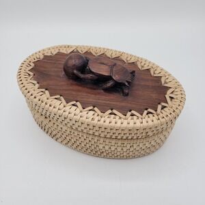 VTG Beetle Hand Carved Indonesia Oval Wooded Woven Trinket Box W/ Lid
